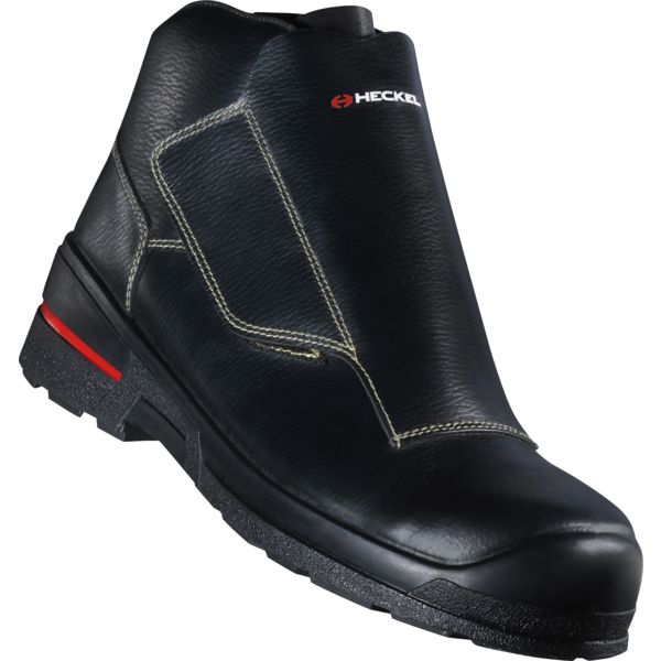 Chaussures sales de soudeur
