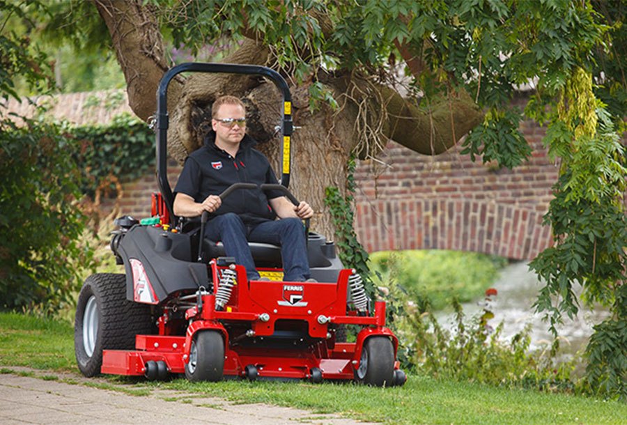 motoculture-entretien-gazon-tondeuses-professionnelles-ferris-servimac